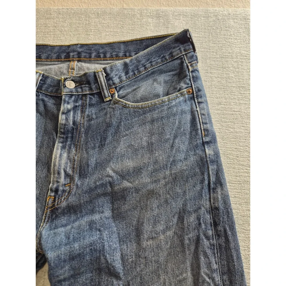 Levi's Jeans Mens 36x26 Blue Denim Preppy 5-Pockets Straight Leg Everyday Wear